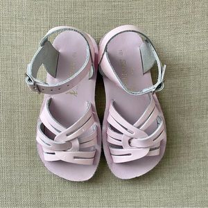 Strappy Sun-San Sandals